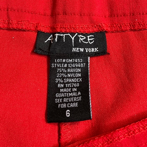 Red cropped pants w/ rhinestone & cutout side hemline accents, Attire NY size 6 - Picture 11 of 14